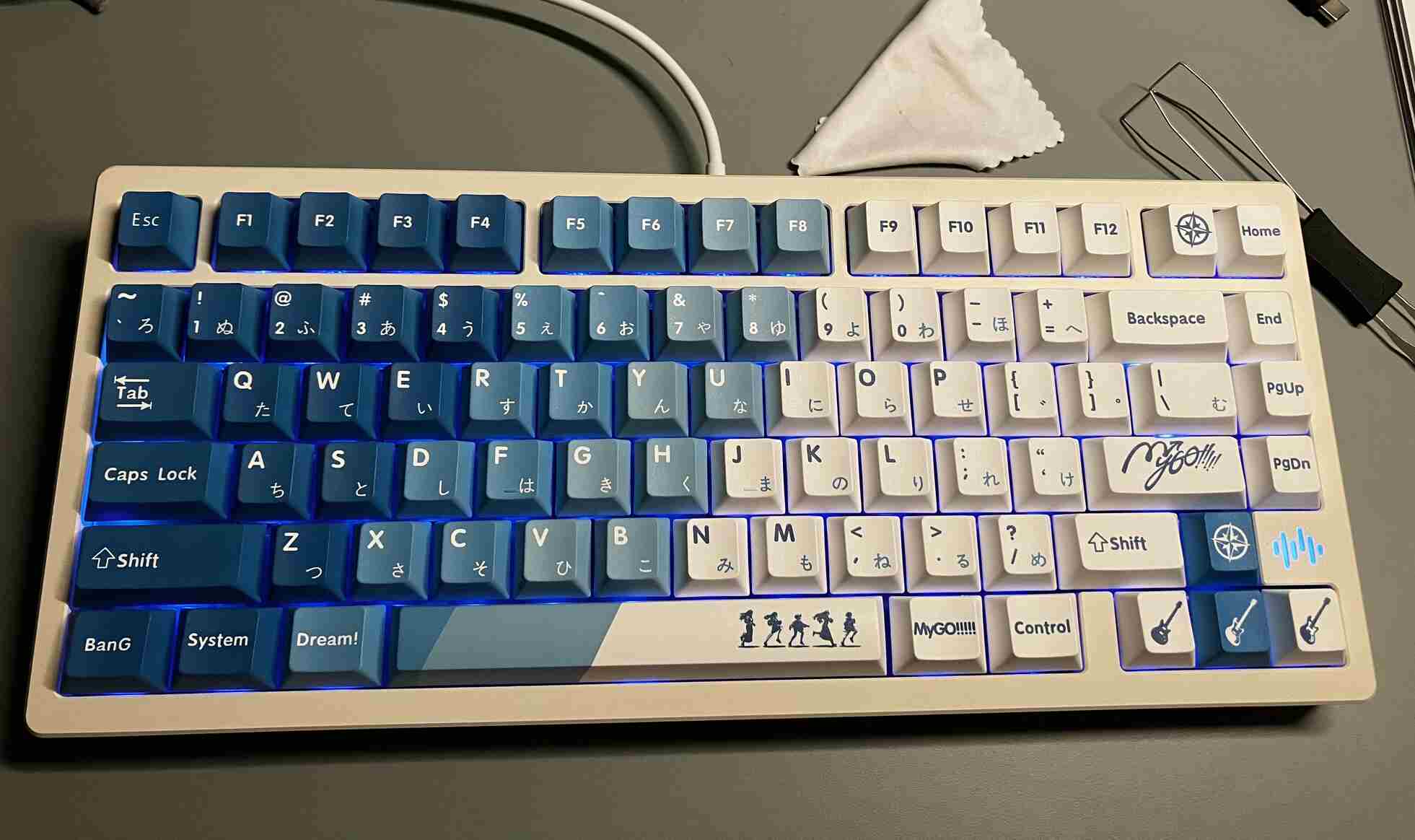 wave75